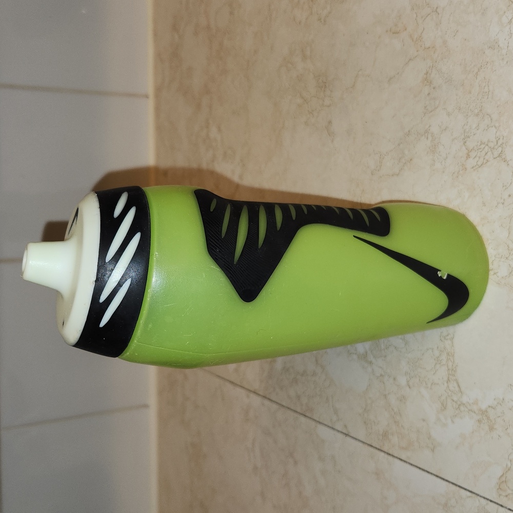 Nike Swoosh Green Water Bottle With Grips Vintage 90s